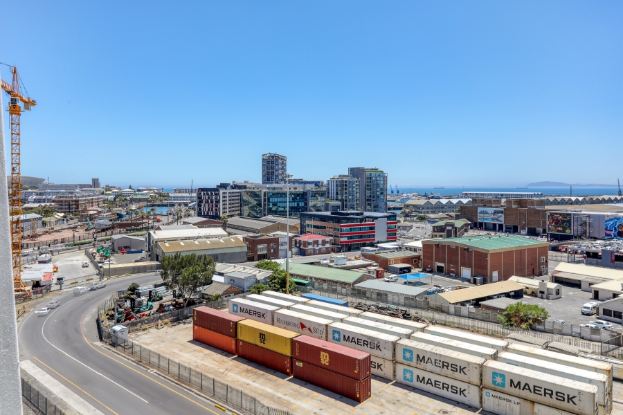 1 Bedroom Property for Sale in Foreshore Western Cape